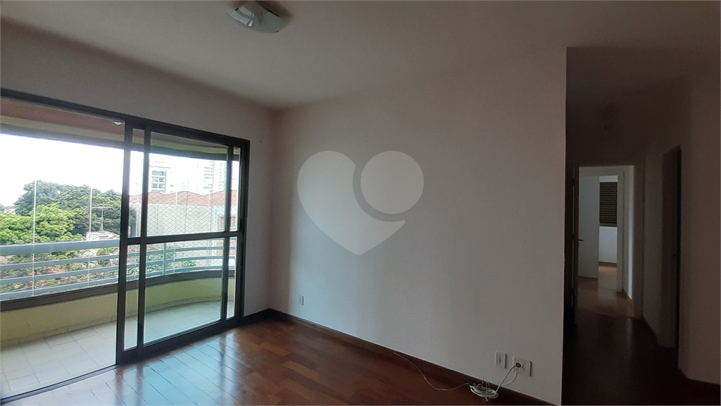 Aluga-se: Apartamento de 92 metros, 3 quartos (1 Suíte) e 2 vagas, em Santana!