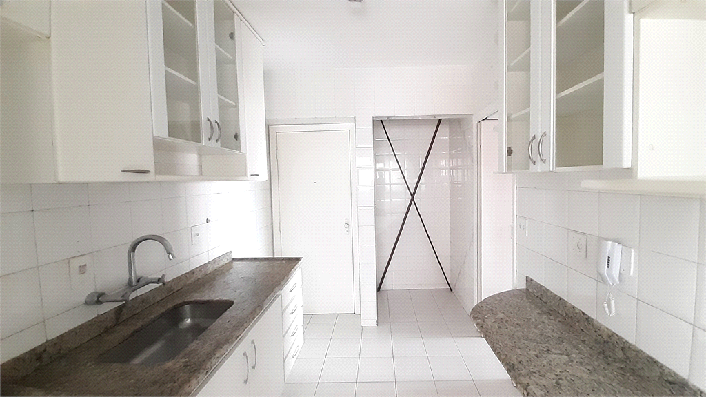 Aluga-se: Apartamento de 92 metros, 3 quartos (1 Suíte) e 2 vagas, em Santana!