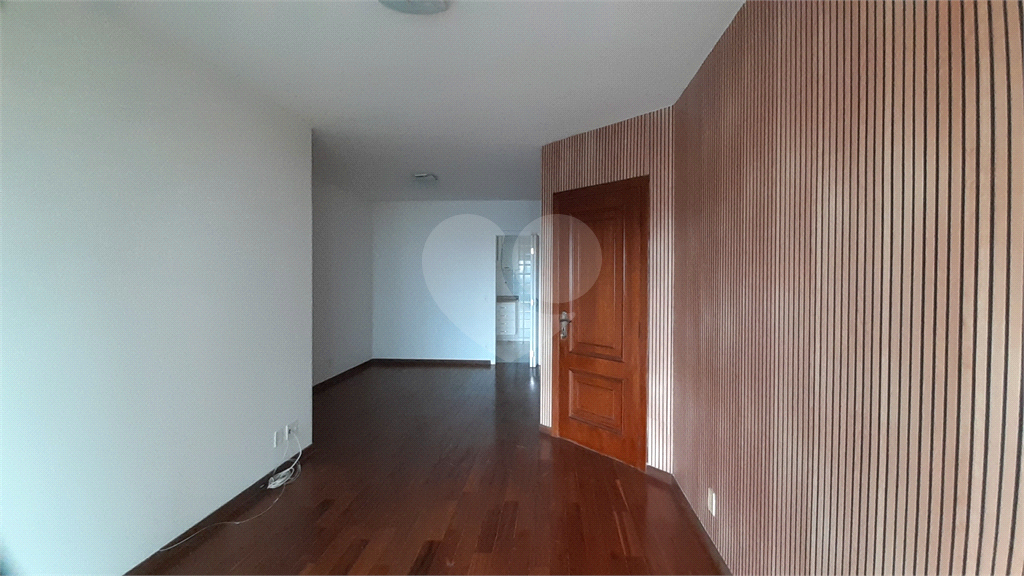 Aluga-se: Apartamento de 92 metros, 3 quartos (1 Suíte) e 2 vagas, em Santana!
