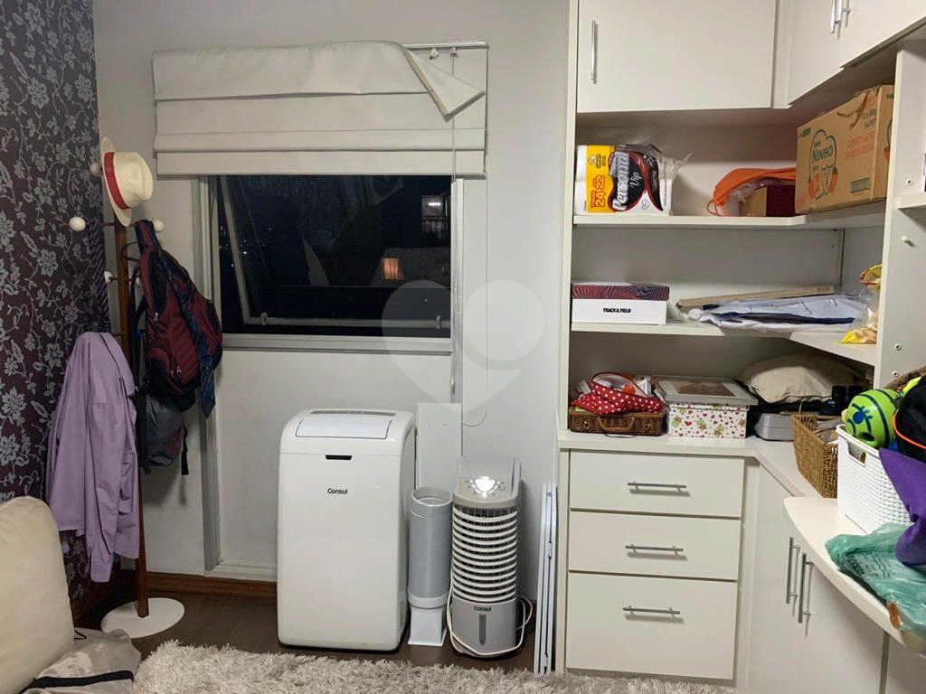 Apartamento à venda com 3 quartos, 81m² - Foto 15