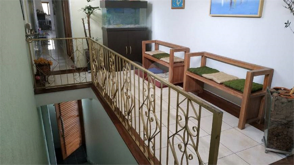 SOBRADO em JARDIM SANTA MENA