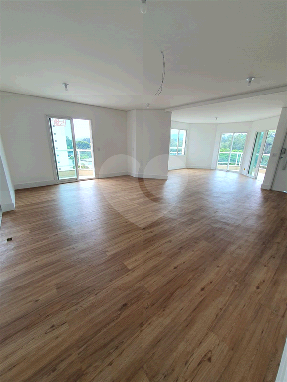 APARATAMENTO DE 200M2 NO MANDAQUI 3 SUITES, SENDO 1 SUITE MASTER, 5 BANHEIROS 6 VAGAS DE GARAGEM 