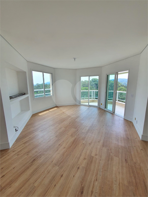 APARATAMENTO DE 200M2 NO MANDAQUI 3 SUITES, SENDO 1 SUITE MASTER, 5 BANHEIROS 6 VAGAS DE GARAGEM 