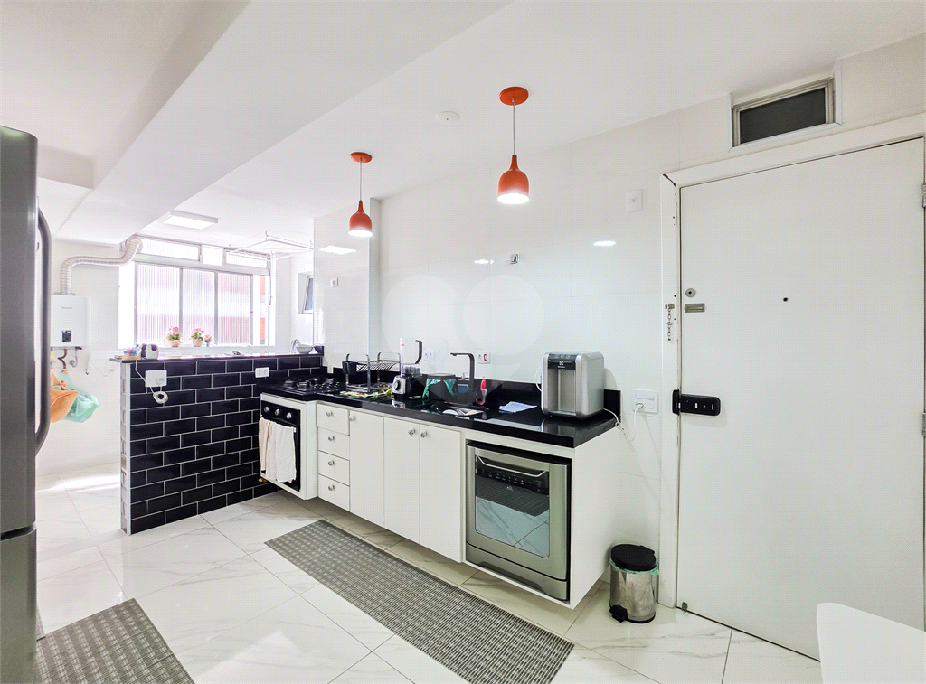 Apartamento à venda em Perdizes de 136m² com 2 dormitórios, 1 suíte e 2 vagas