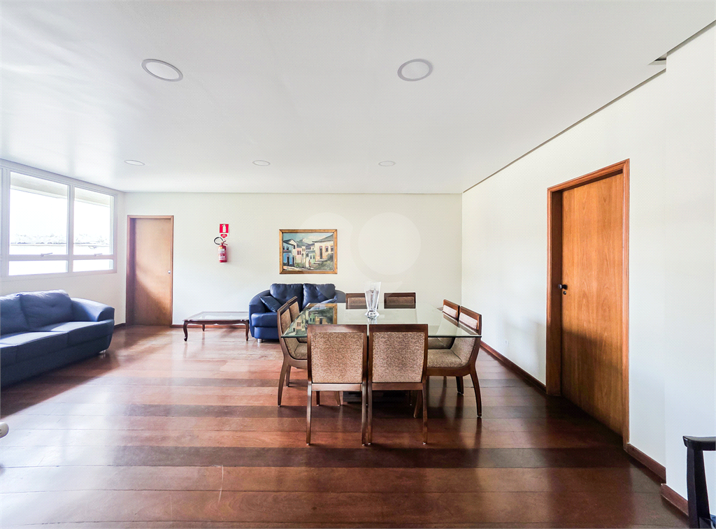 Apartamento à venda em Perdizes de 136m² com 2 dormitórios, 1 suíte e 2 vagas