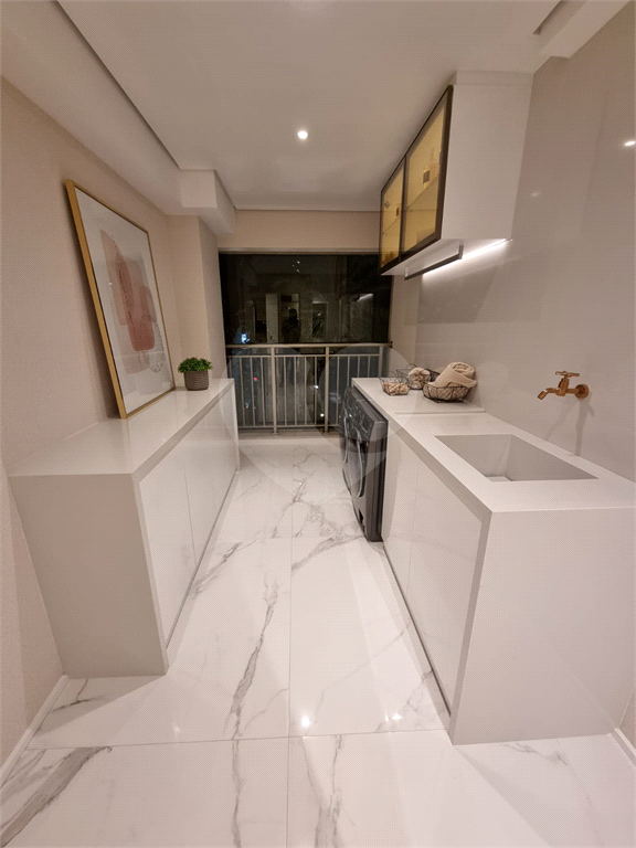 Cobertura duplex 306m² ampla sala de estar com varanda 3 suítes 3 vagas Perdizes
