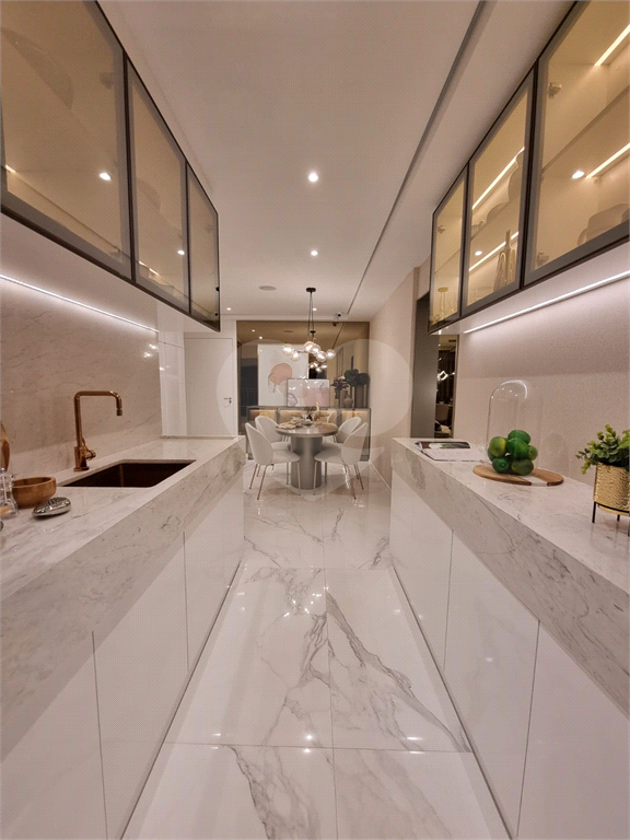 Cobertura duplex 306m² ampla sala de estar com varanda 3 suítes 3 vagas Perdizes
