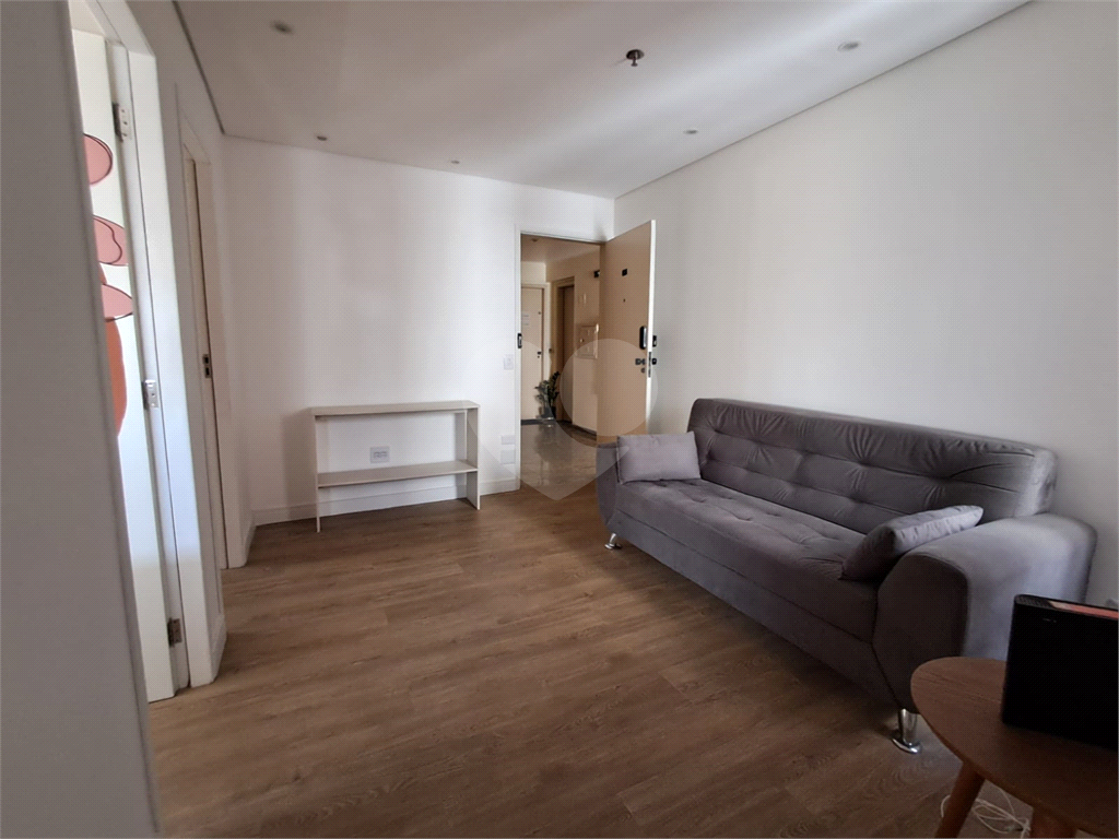 Sala Comercial de 41m² com 2 salas, 1 recepção, copa, 1 banheiro e 1 vaga Perdizes 
