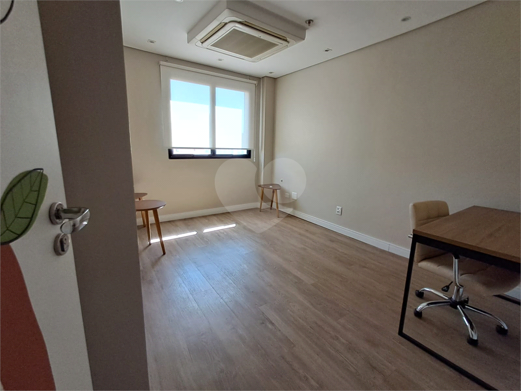 Sala Comercial à venda em   PERDIZES com 40,68 m²