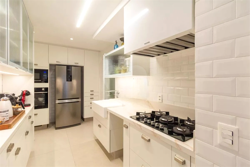 Espetacular apartamento junto ao Parque da Água Branca! * Aceita permuta. 
