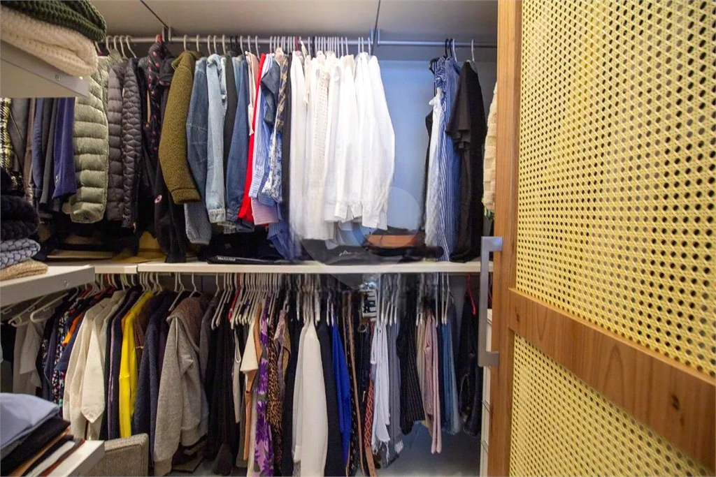 Espetacular apartamento junto ao Parque da Água Branca! * Aceita permuta. 
