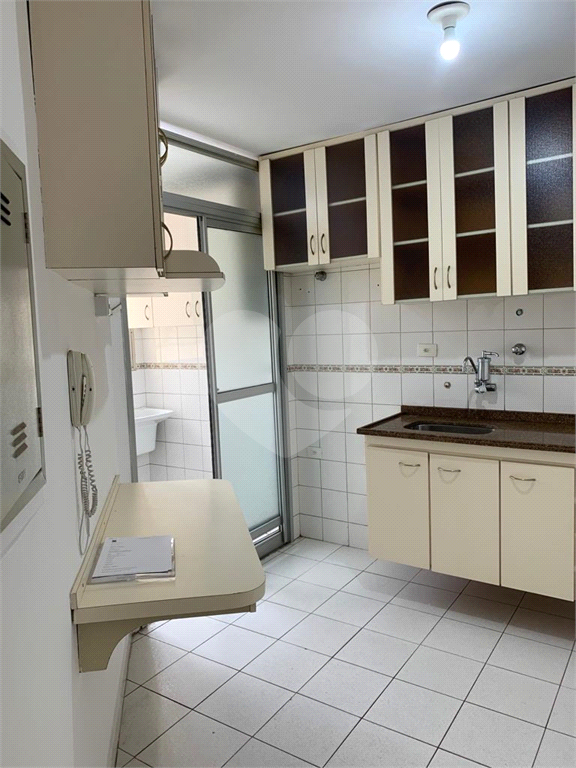 Apartamento à venda com 2 quartos, 50m² - Foto 3