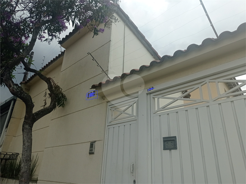 Sobrado em Condomínio Fechado na Vila Mazzei repleto de Armários Embutidos 03 dorm 03 vagas 