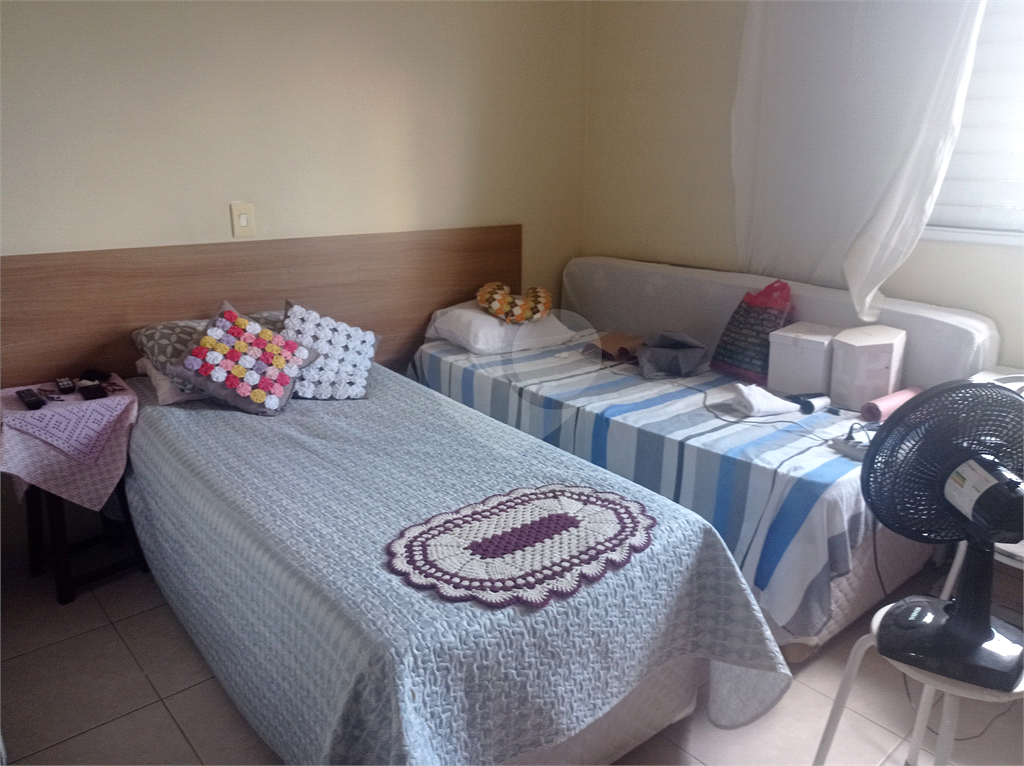 Sobrado em Condomínio Fechado na Vila Mazzei repleto de Armários Embutidos 03 dorm 03 vagas 