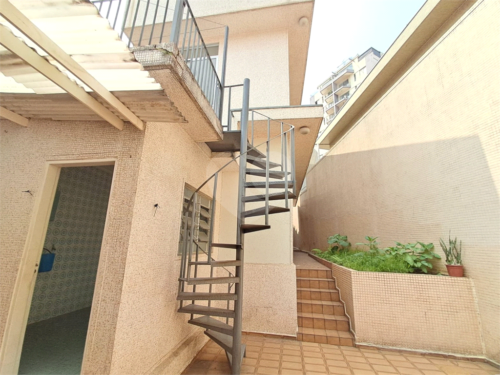 Casa à Venda | 295 m² | 3 dormitórios (1 suíte)| edícula | 2 vagas na Vila Guilherme!