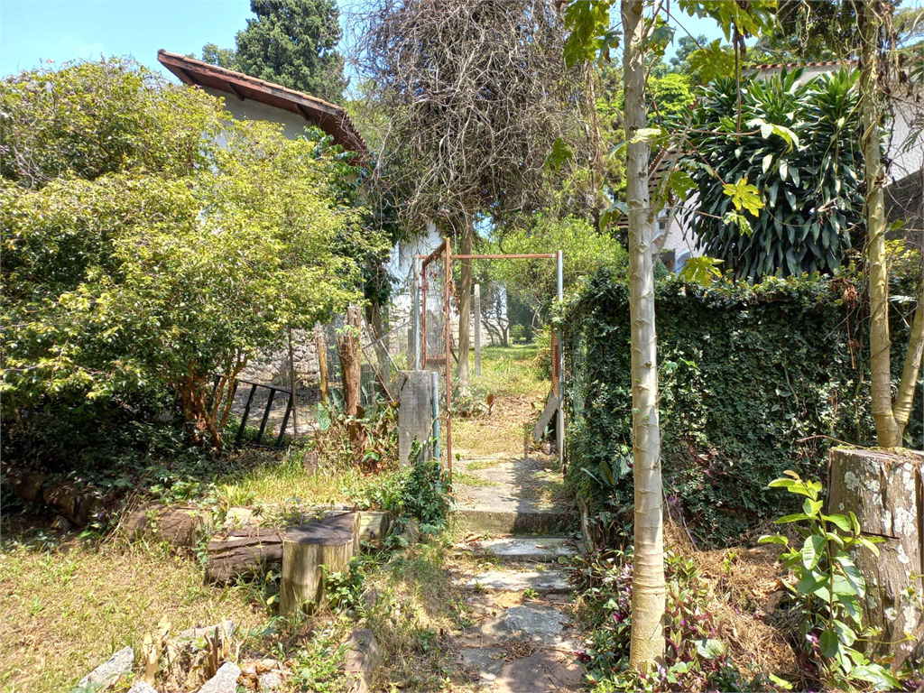 Terreno no Jardim Floresta de 20x50 Totalizando 1.000 metros com uma Casa Velha no Local!!!