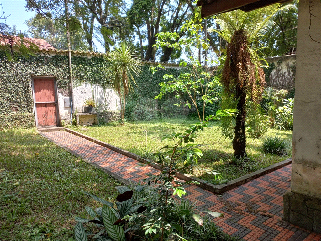 Terreno no Jardim Floresta de 20x50 Totalizando 1.000 metros com uma Casa Velha no Local!!!