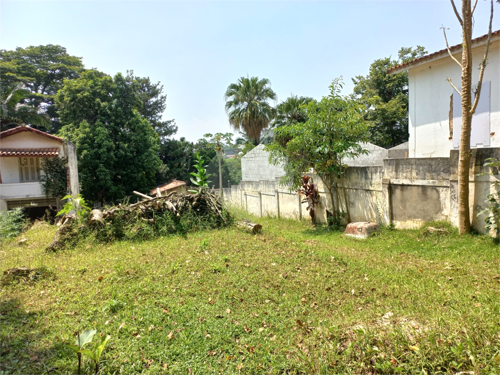 Terreno no Jardim Floresta de 20x50 Totalizando 1.000 metros com uma Casa Velha no Local!!!