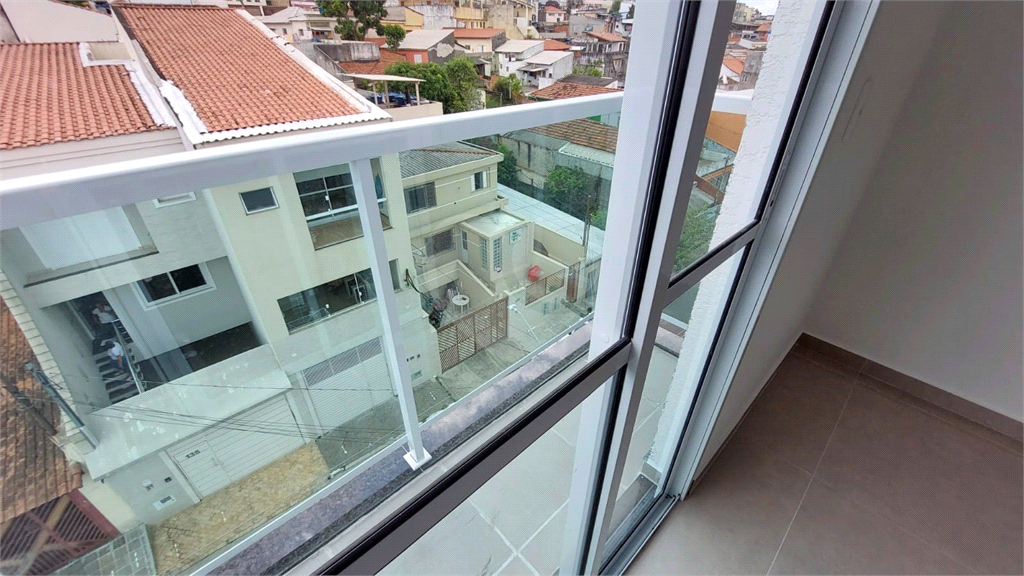 Apto em Condomínio Fechado com 02 dormitórios e 01 vaga de garagem - Vila Maria Alta