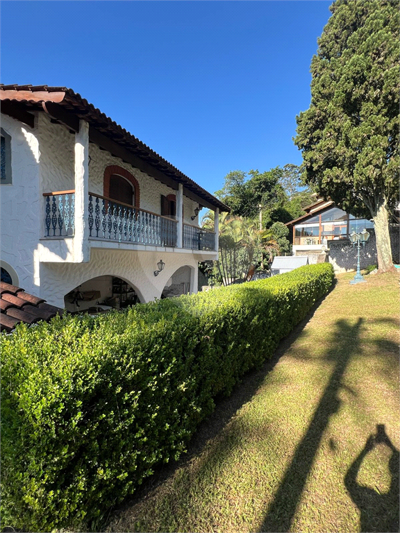 Casa de Condomínio à venda com 3 quartos, 259m² - Foto 3