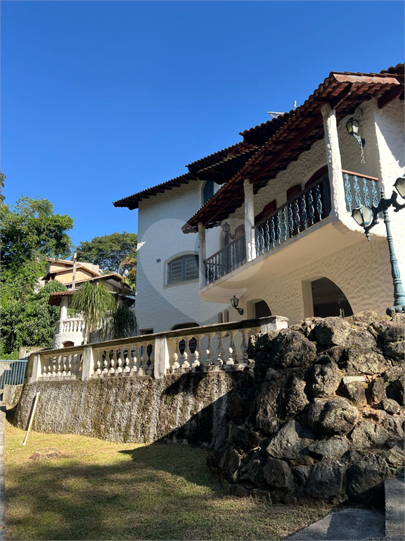 Casa de Condomínio à venda com 3 quartos, 259m² - Foto 12