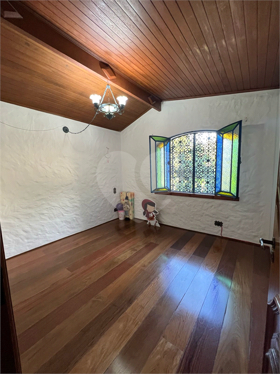 Casa de Condomínio à venda com 3 quartos, 259m² - Foto 22