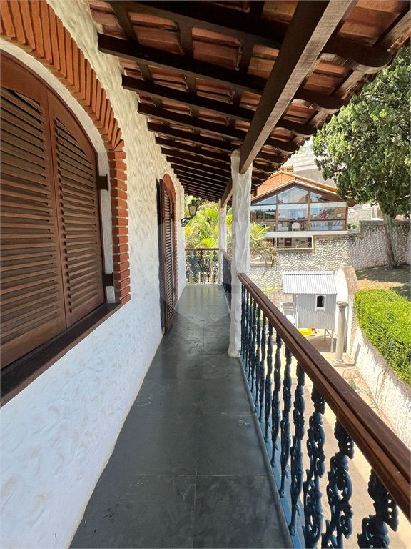 Casa de Condomínio à venda com 3 quartos, 259m² - Foto 25