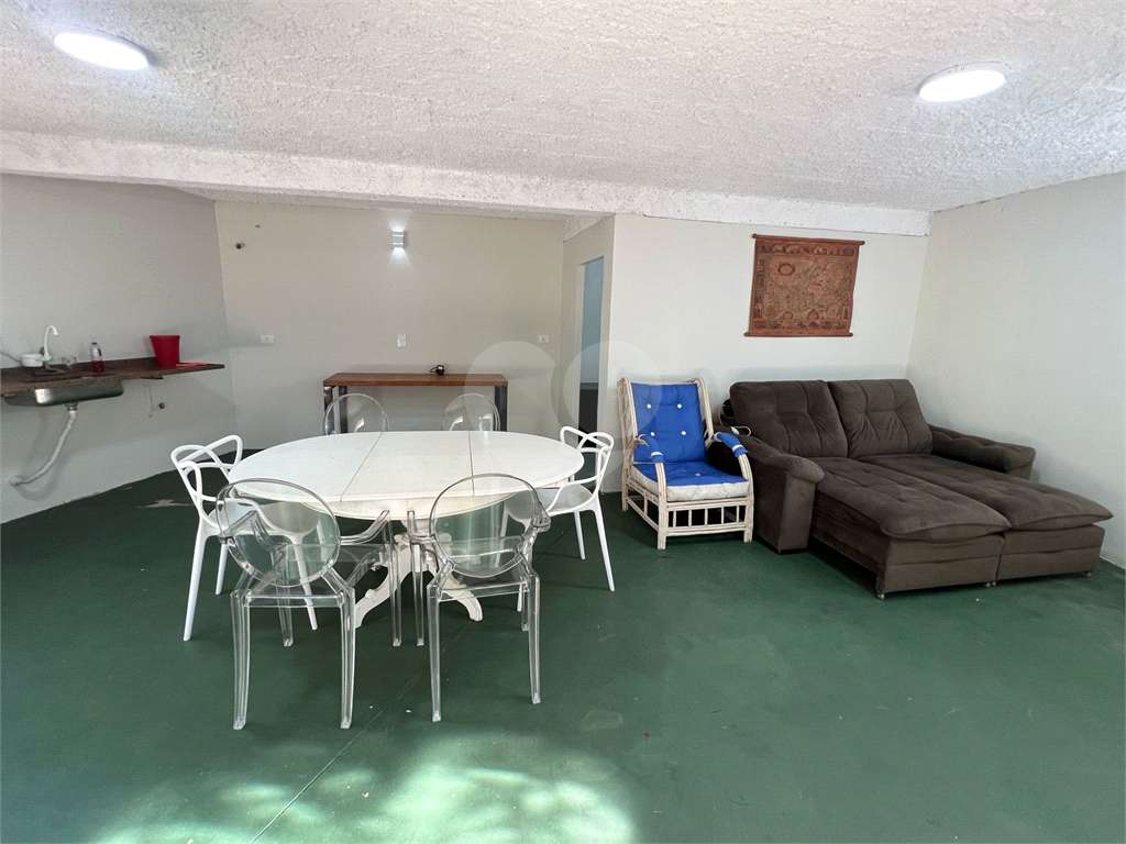 Casa de Condomínio à venda com 3 quartos, 259m² - Foto 18