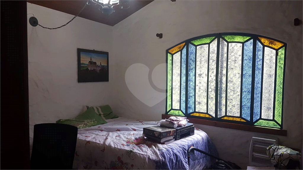 Casa de Condomínio à venda com 3 quartos, 259m² - Foto 18