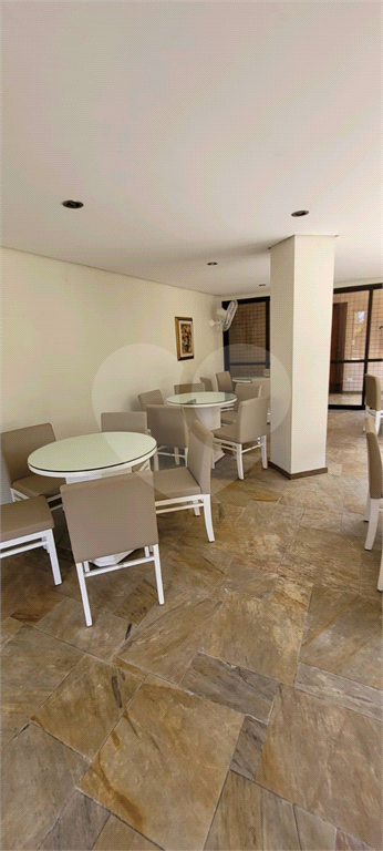 APARTAMENTO em CASA VERDE