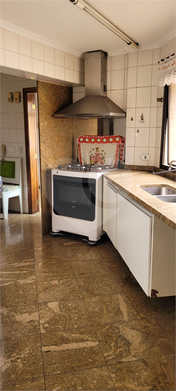 APARTAMENTO em CASA VERDE