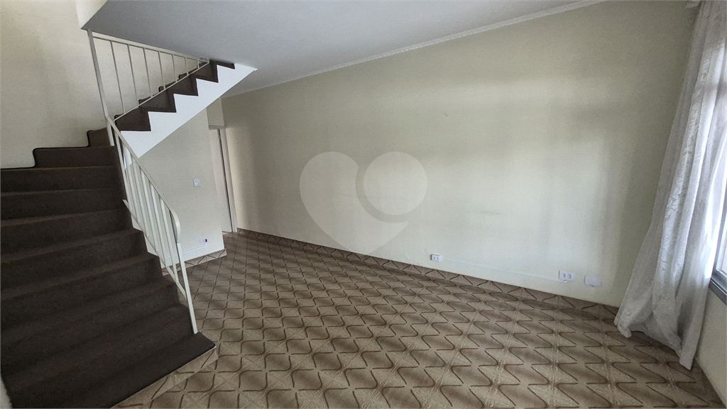 Sobrado a venda Parada Inglesa 3 dormitórios 3 banheiros 2 vagas paralelas 