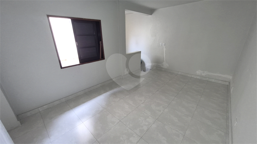 Sobrado a venda Parada Inglesa 3 dormitórios 3 banheiros 2 vagas paralelas 