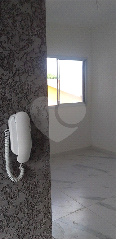 Belíssimo Apartamento em Condomínio Fechado na Parada Inglesa.
