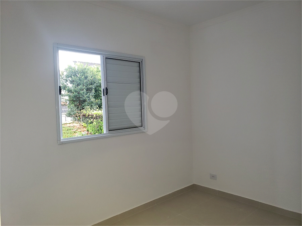 Belíssimo Apartamento em Condomínio Fechado na Parada Inglesa.