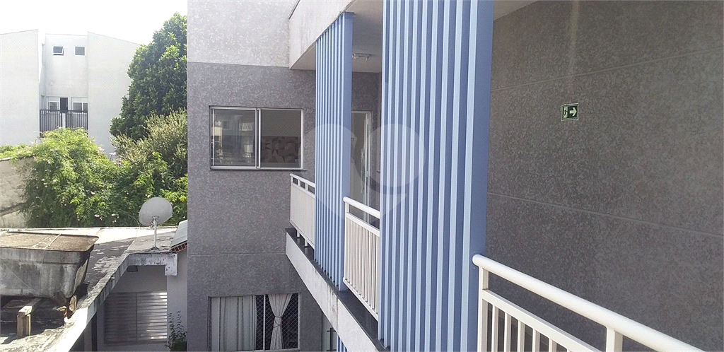 Belíssimo Apartamento em Condomínio Fechado na Parada Inglesa.