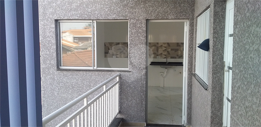 Belíssimo Apartamento em Condomínio Fechado na Parada Inglesa.