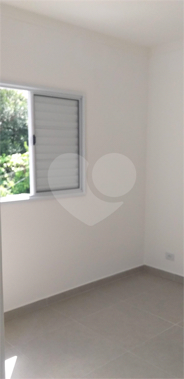 Belíssimo Apartamento em Condomínio Fechado na Parada Inglesa.