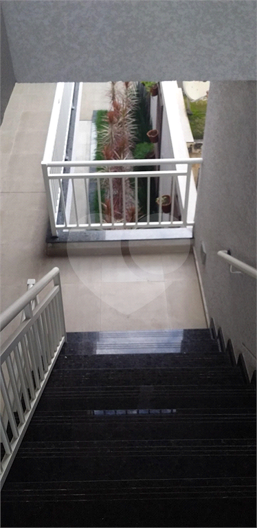 Belíssimo Apartamento em Condomínio Fechado na Parada Inglesa.