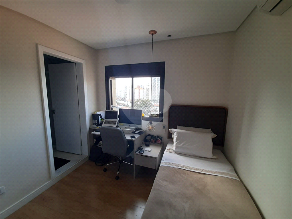 APARTAMENTO em SANTANA