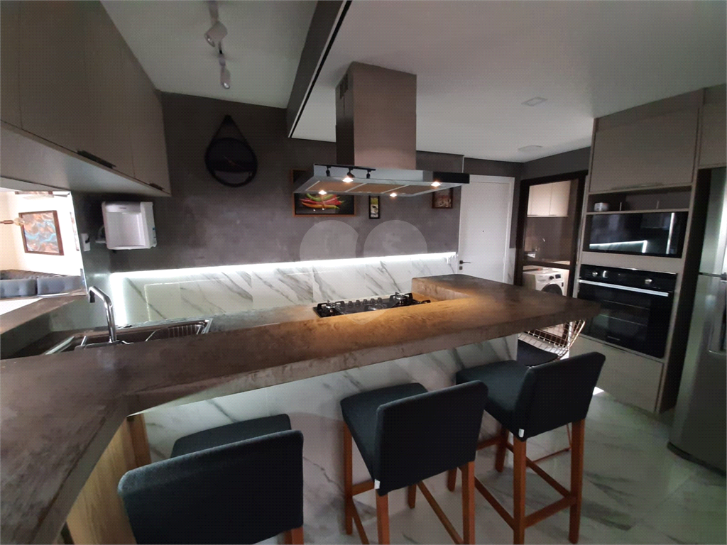 APARTAMENTO em SANTANA