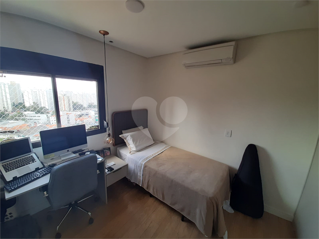 APARTAMENTO em SANTANA