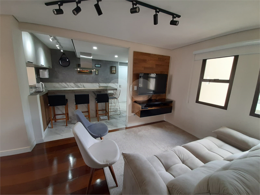 APARTAMENTO em SANTANA
