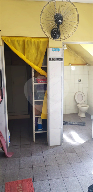 Casa com 4 dormitórios e 1 suíte com 220m2 no centro na cidade de APARECIDA/VALE DO PARAÍBA SP