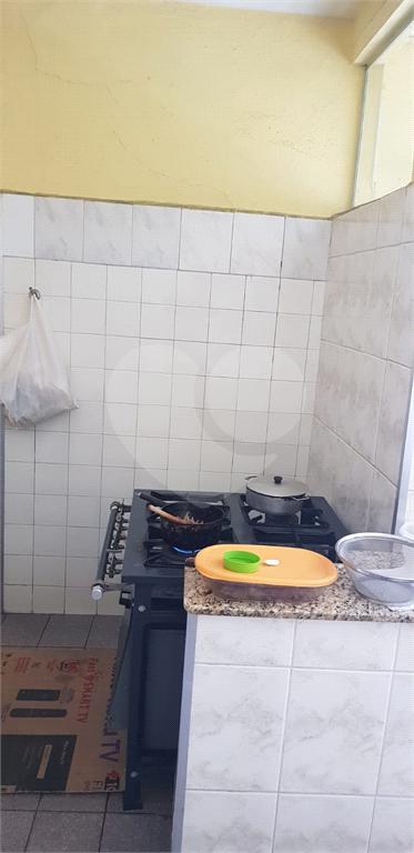 Casa com 4 dormitórios e 1 suíte com 220m2 no centro na cidade de APARECIDA/VALE DO PARAÍBA SP