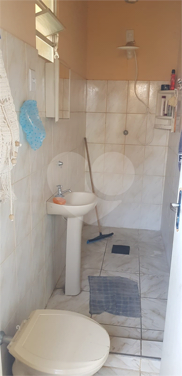 Casa com 4 dormitórios e 1 suíte com 220m2 no centro na cidade de APARECIDA/VALE DO PARAÍBA SP