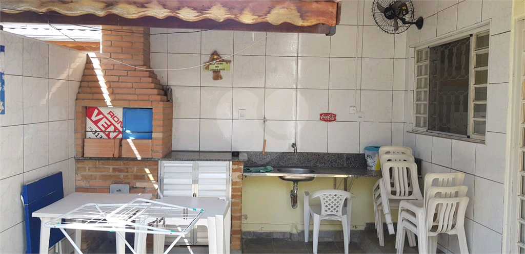 Casa com 4 dormitórios e 1 suíte com 220m2 no centro na cidade de APARECIDA/VALE DO PARAÍBA SP