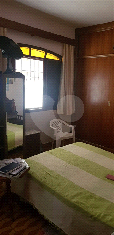 Casa com 4 dormitórios e 1 suíte com 220m2 no centro na cidade de APARECIDA/VALE DO PARAÍBA SP