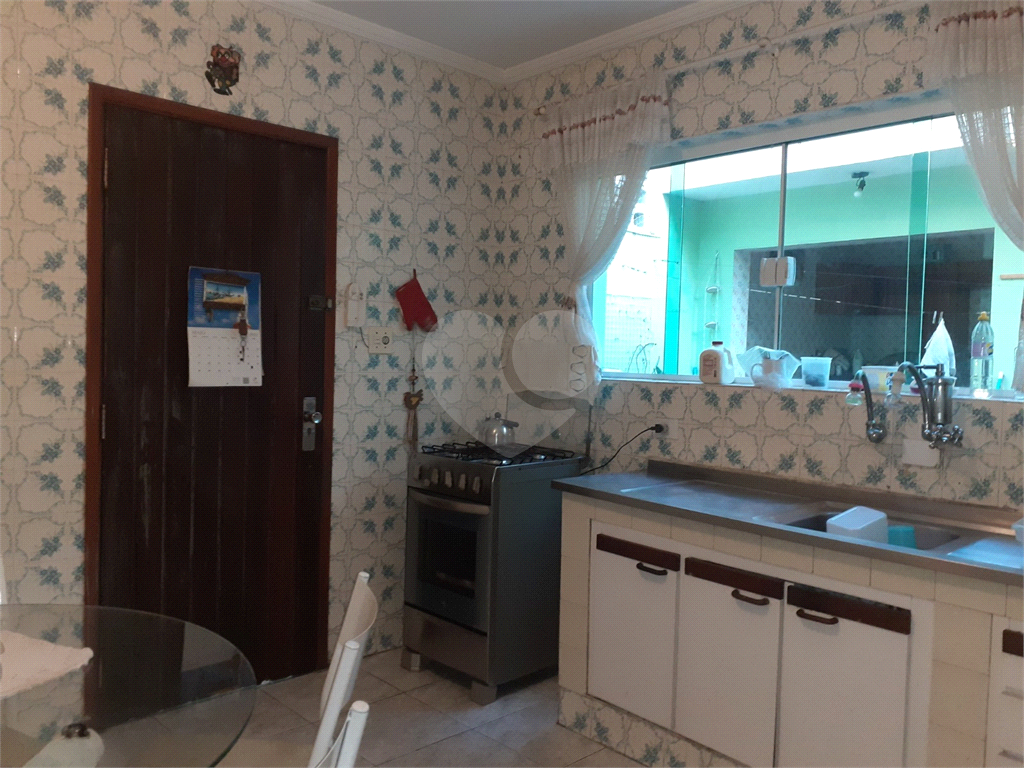 Sobrado à venda e aluguel com 3 quartos, 168m² - Foto 25