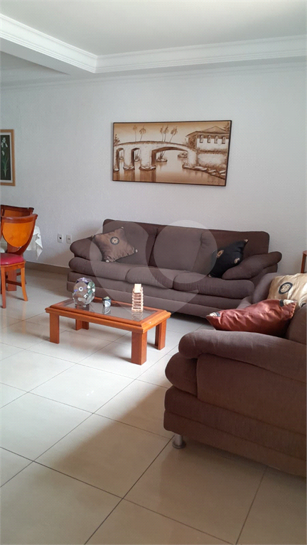 Casa à venda com 3 quartos, 266m² - Foto 65